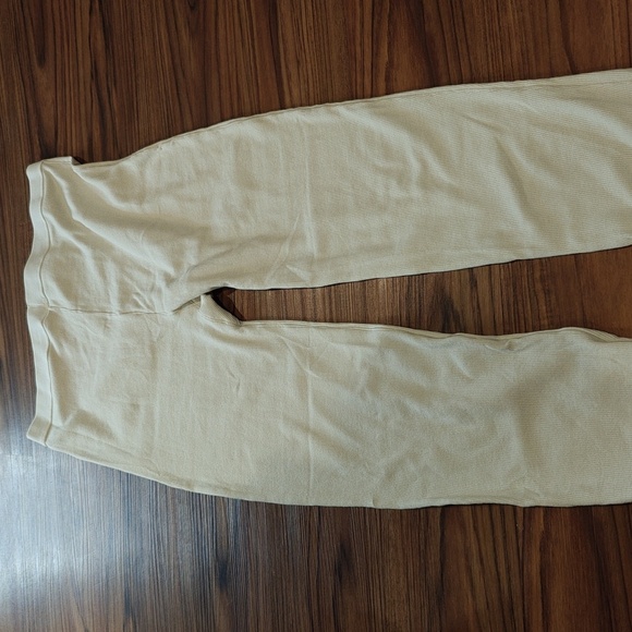 SKIMS Cotton Ribbed Leggings In Bone - Picture 5 of 6